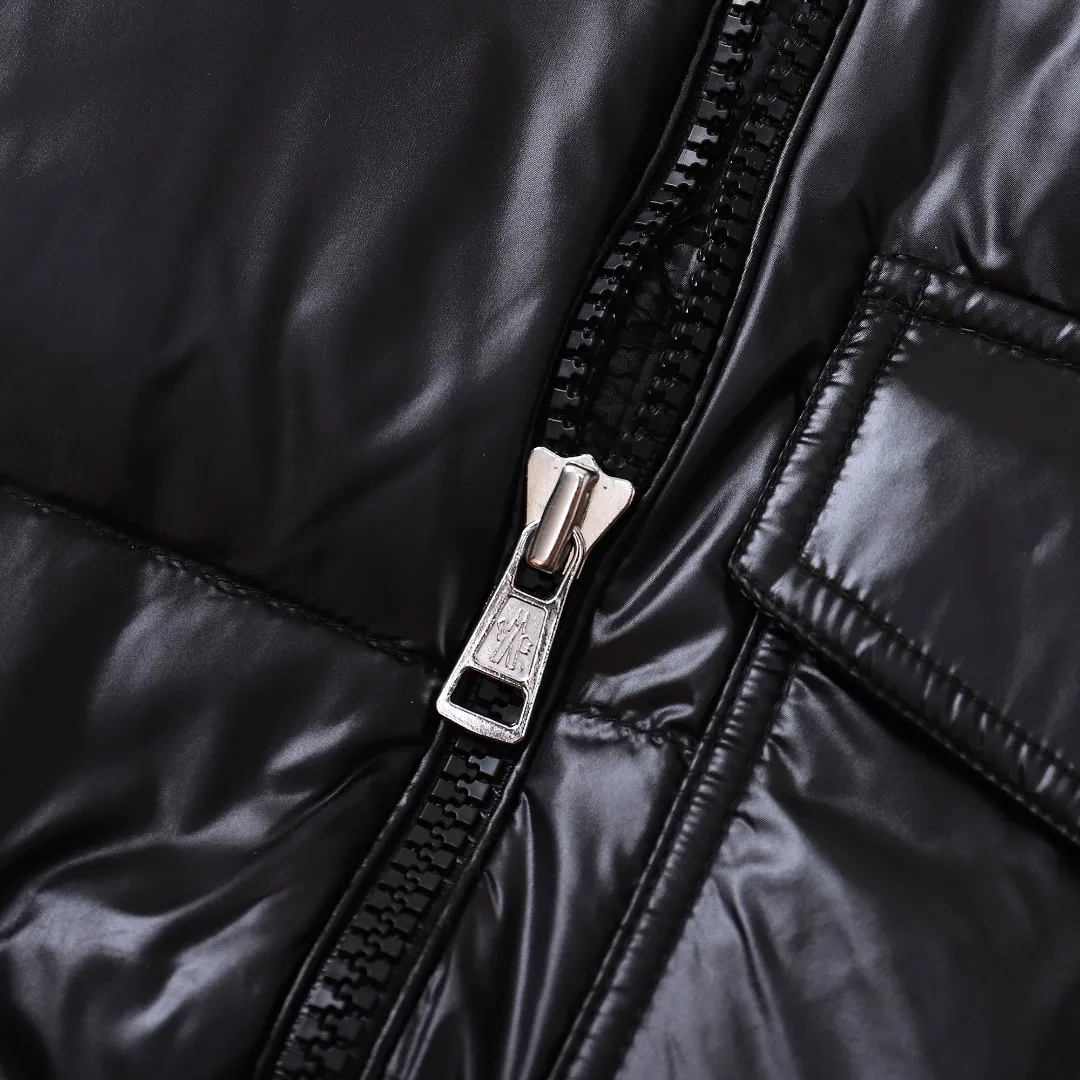 ~~F 311 𝗠𝗼𝗻𝗰𝗹𝗲𝗿 2024 New Arrival / 905 👀 👍 Quality ⚠️ 90% 👏🏻 ～ ❗️ ✔️ ～